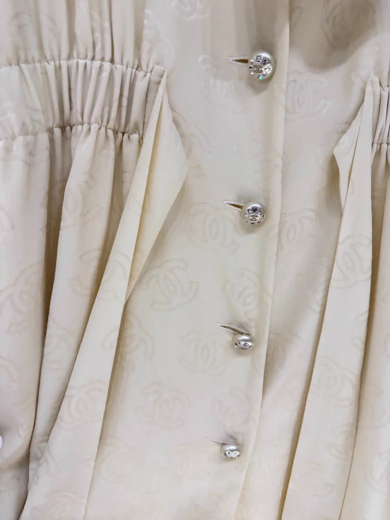 Chanel 23s pale yellow silk cardigan - Image 2