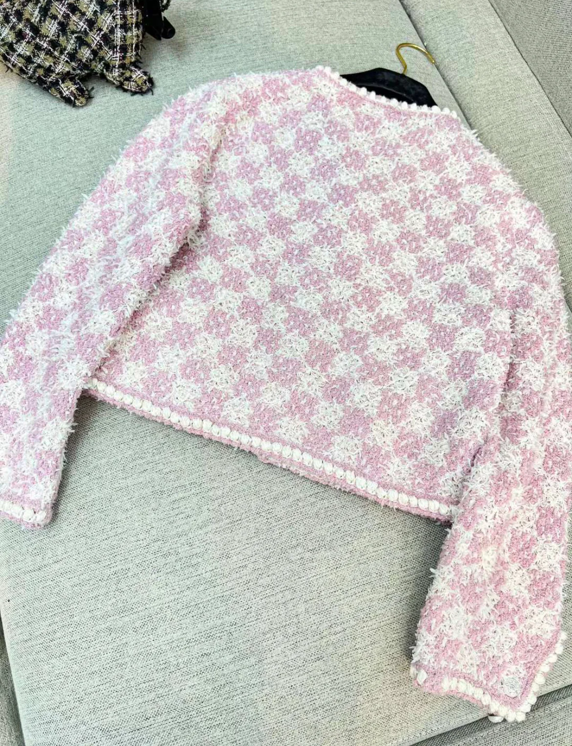 Chanel 23s pink and purple cardigan size 34 - Image 6