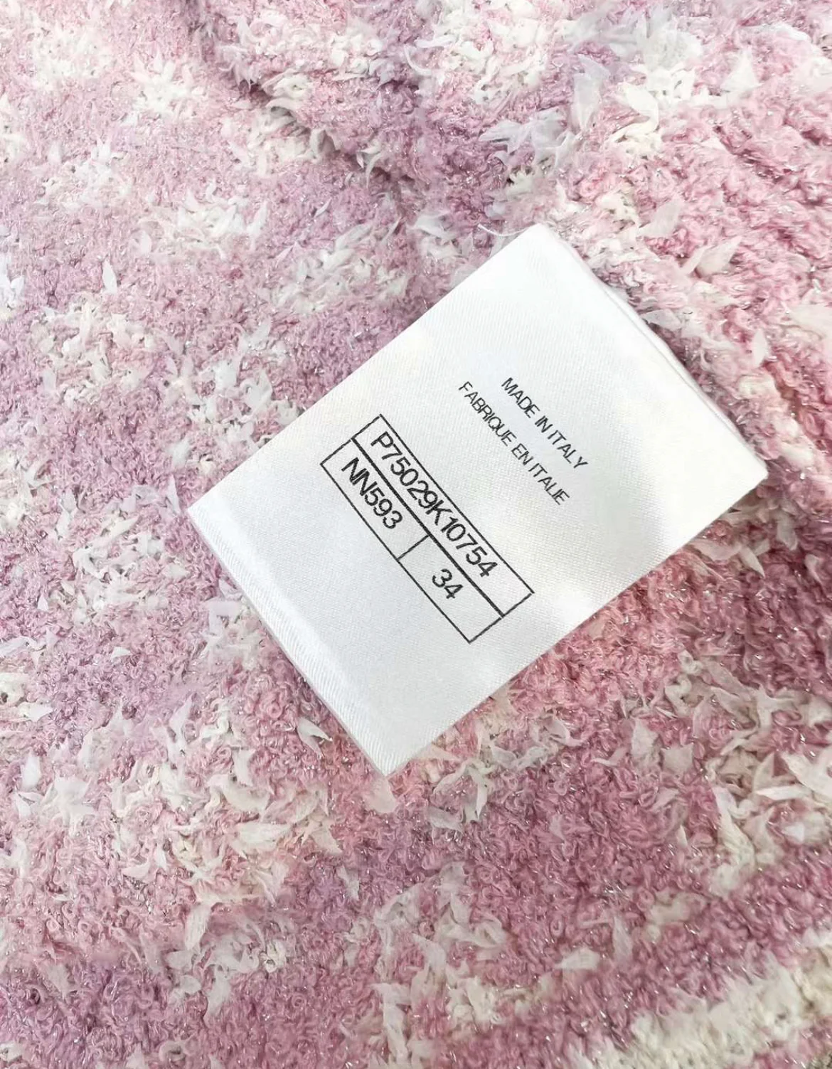 Chanel 23s pink and purple cardigan size 34 - Image 7