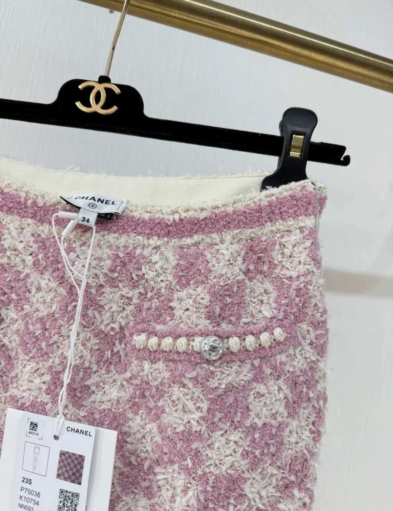 Chanel 23S Pink Tweed Skirt - Image 2