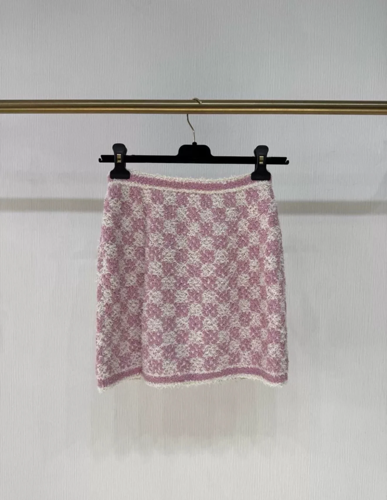 Chanel 23S Pink Tweed Skirt - Image 3