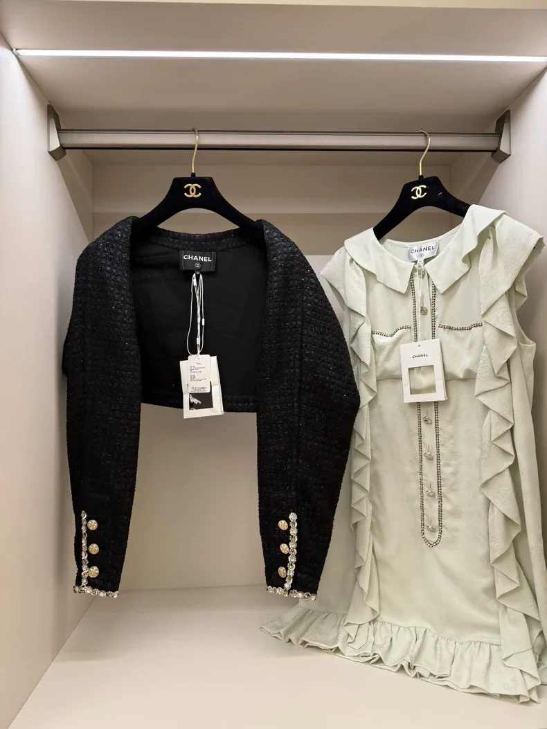 Chanel 23s black tweed jacket