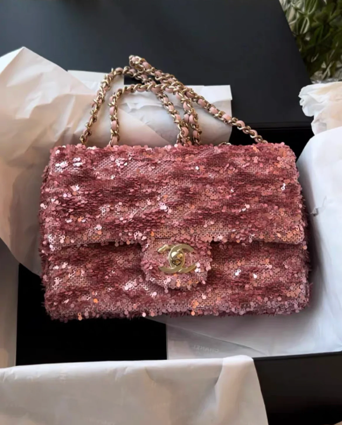 Chanel 23S Small Flap Bag Sequins Pink gold tone metal - Image 5