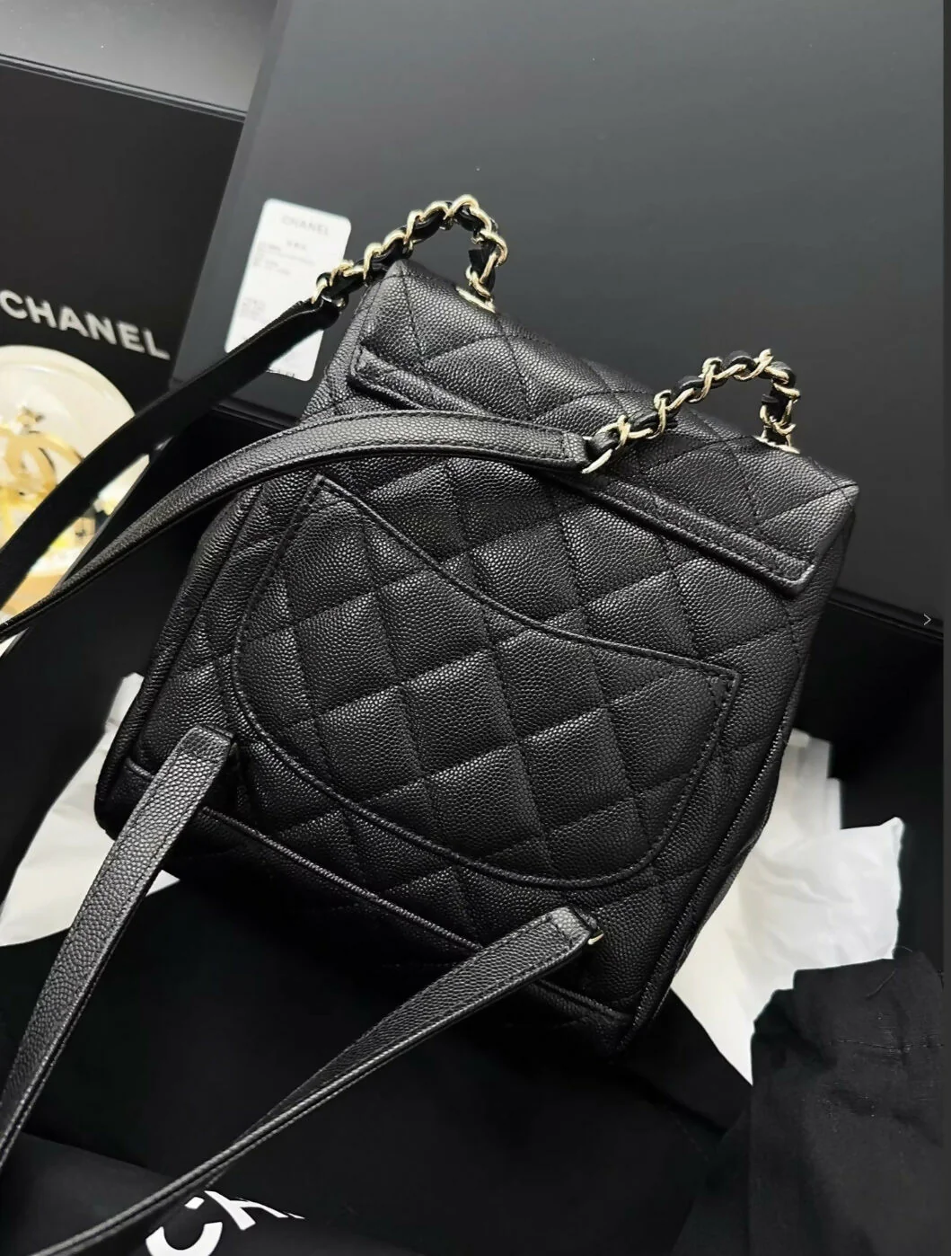 Chanel 23s spring and summer show model duma Salzburg backpack - Image 3
