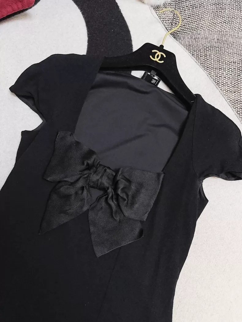Chanel 23s black bow-tie top - Image 2