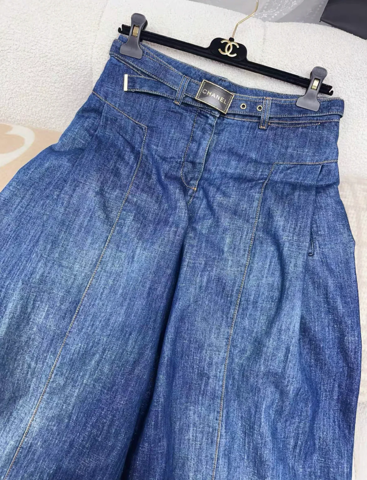 CHANEL 23S WIDE LEG DENIM PANTS WITH BELT size 38 - Image 2