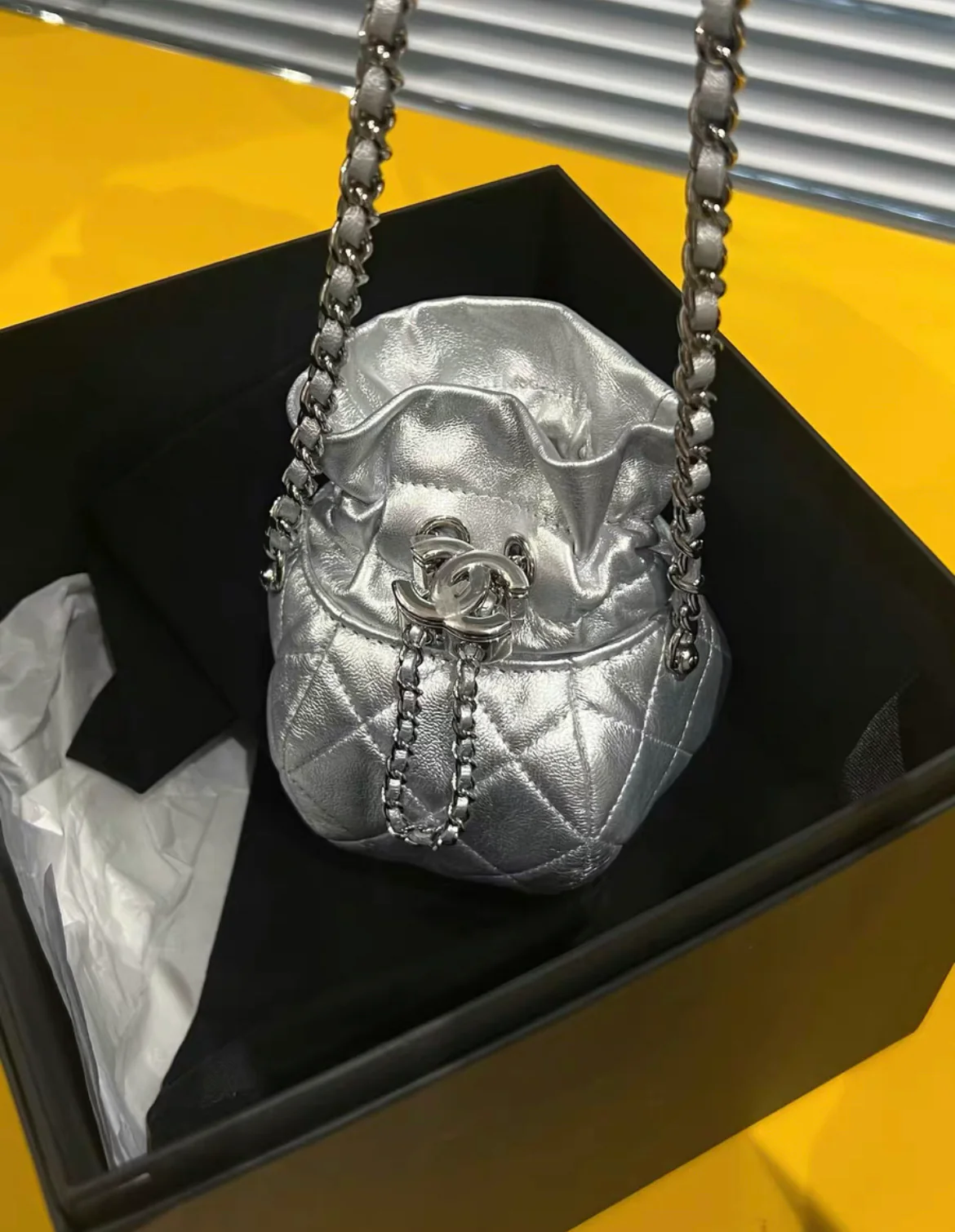 Chanel 23SS mini metallic quilted bucket bag - Image 2