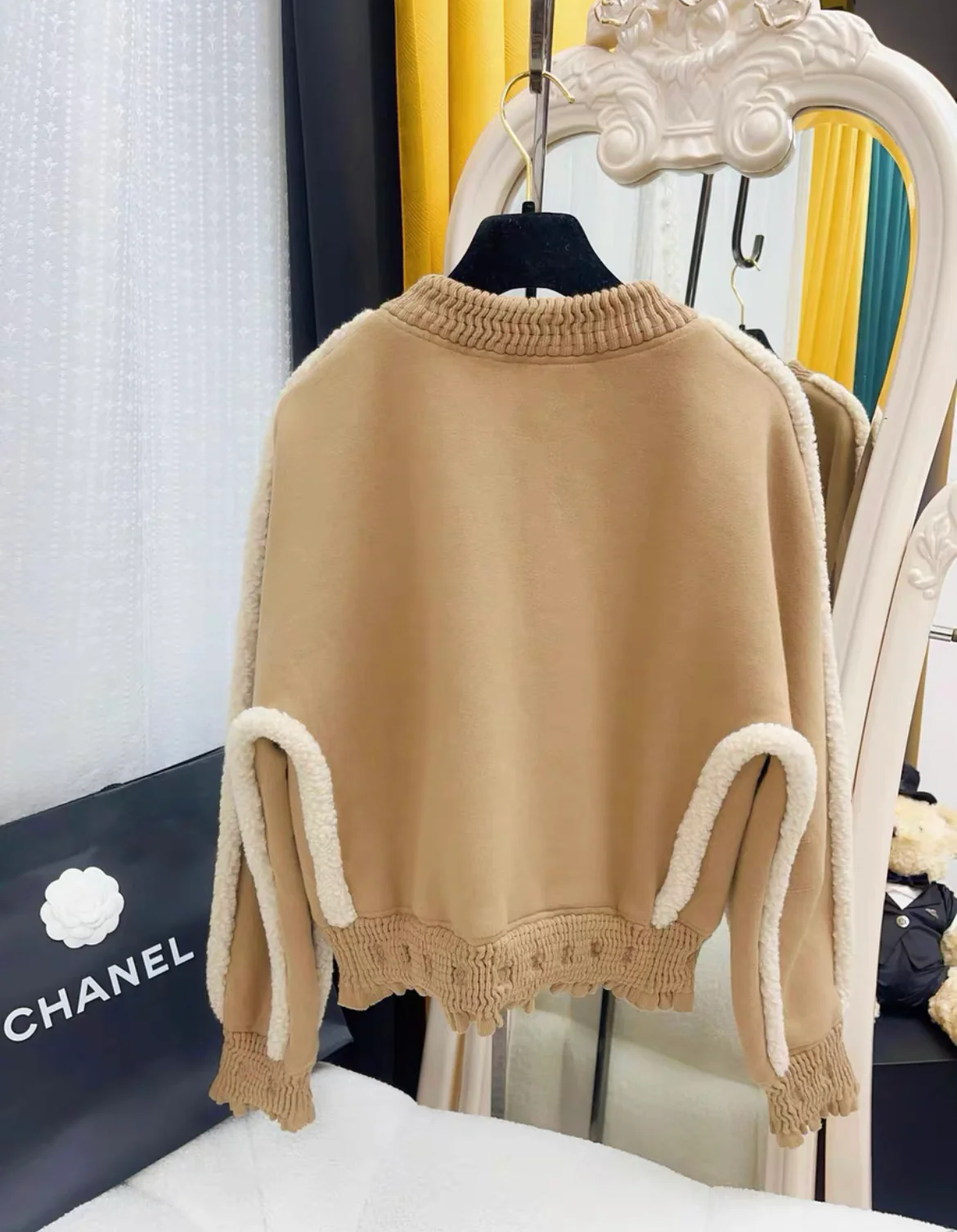 Chanel 24/25 Fall Winter Shearling Lambskin, Brown & Beige Pullover size 38 - Image 3