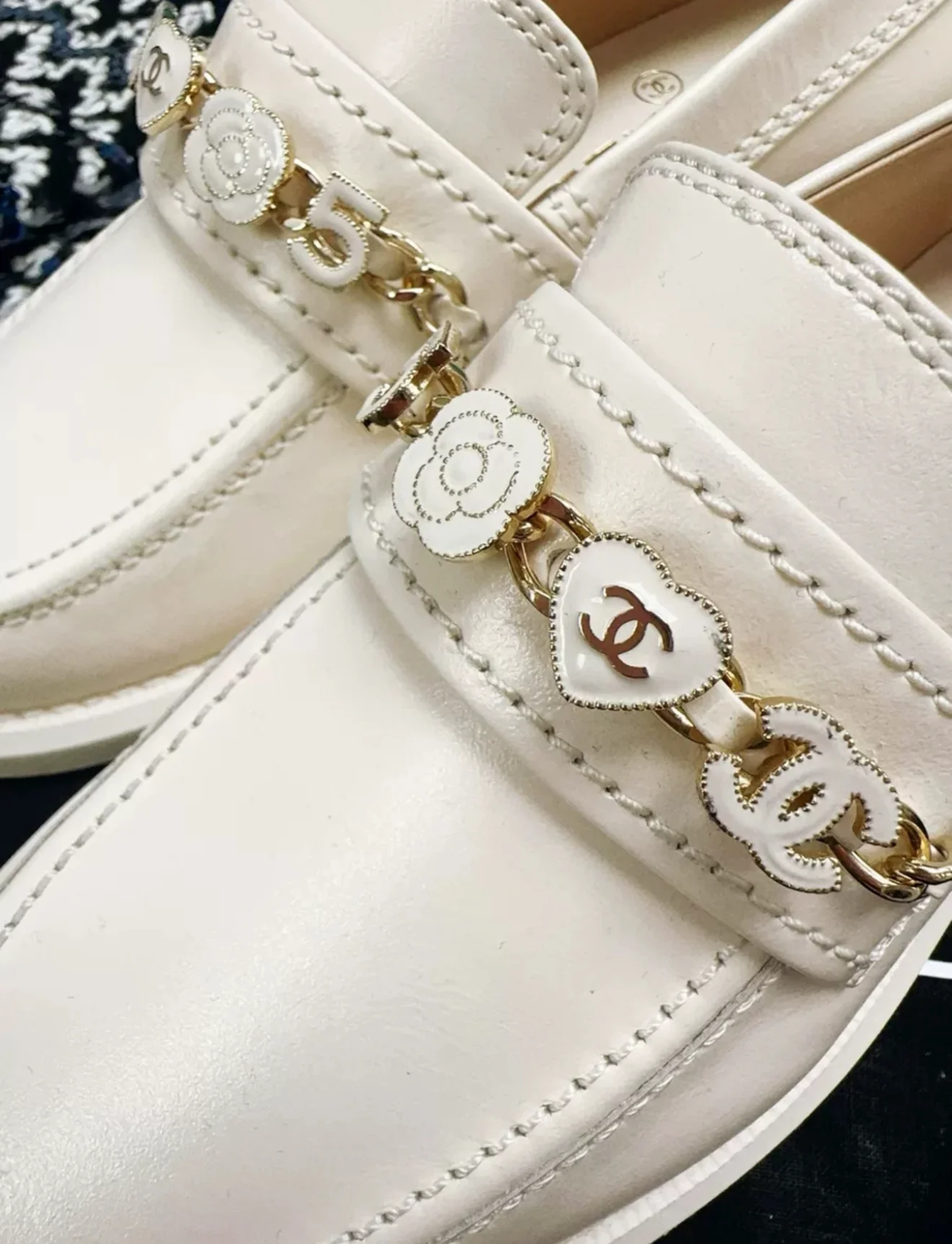 Chanel 24A Beige Leather Loafers - Image 5