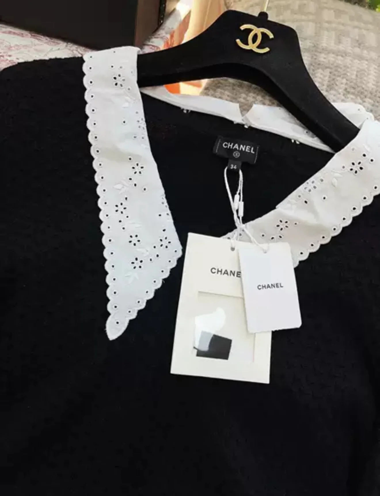 Chanel 24A black cashmere top size 34 - Image 2