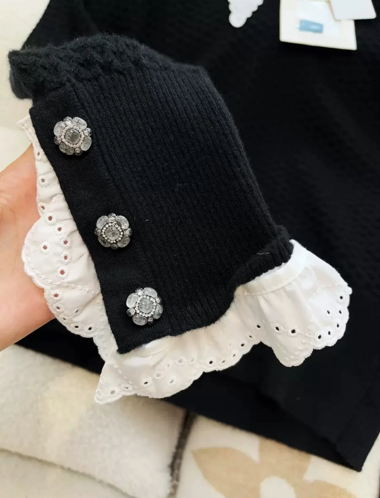 Chanel 24A black cashmere top size 34 - Image 3