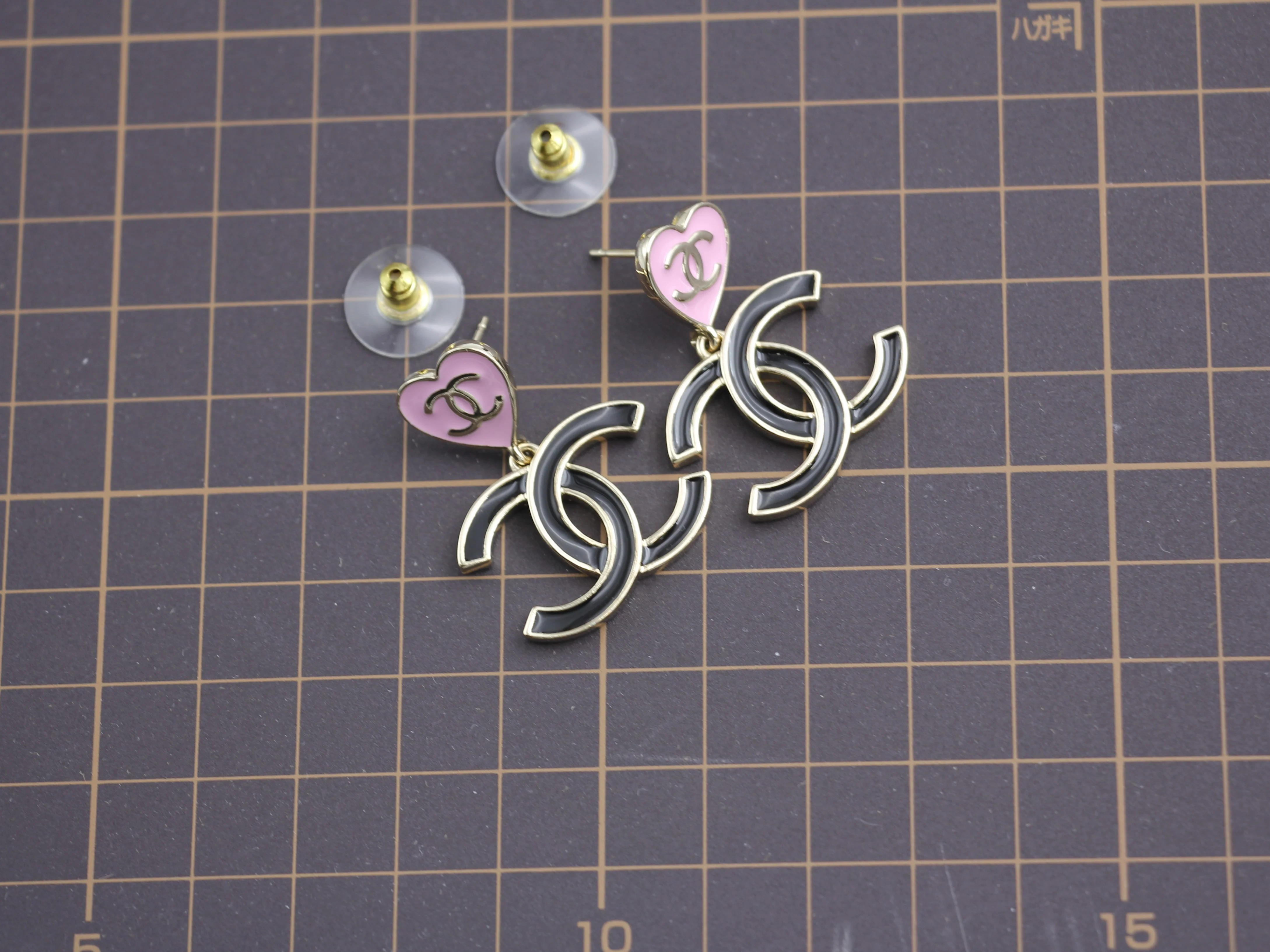 Chanel 24A Metal Pink Heart X Black Cc Dangle Earrings - Image 11