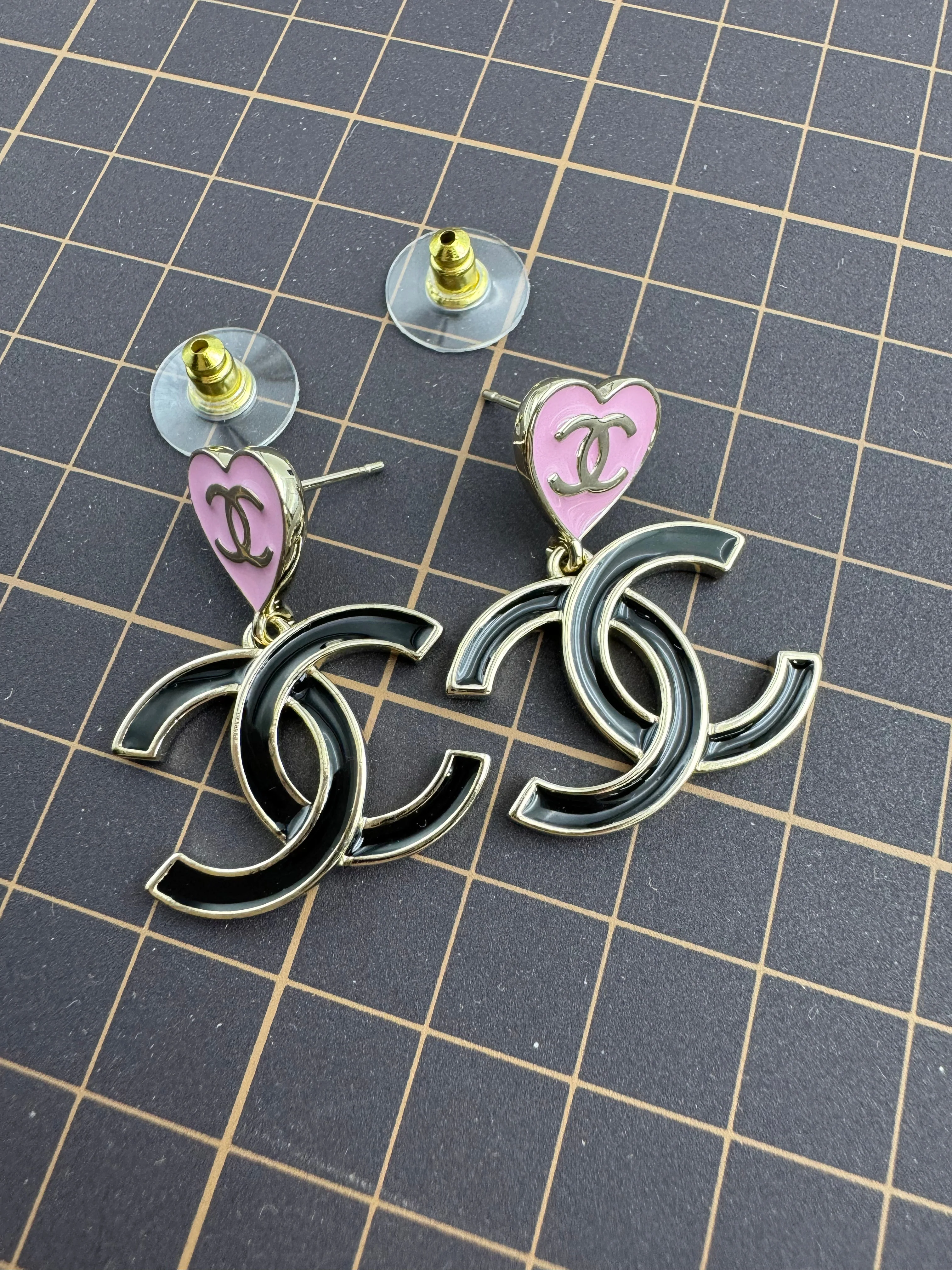 Chanel 24A Metal Pink Heart X Black Cc Dangle Earrings - Image 13