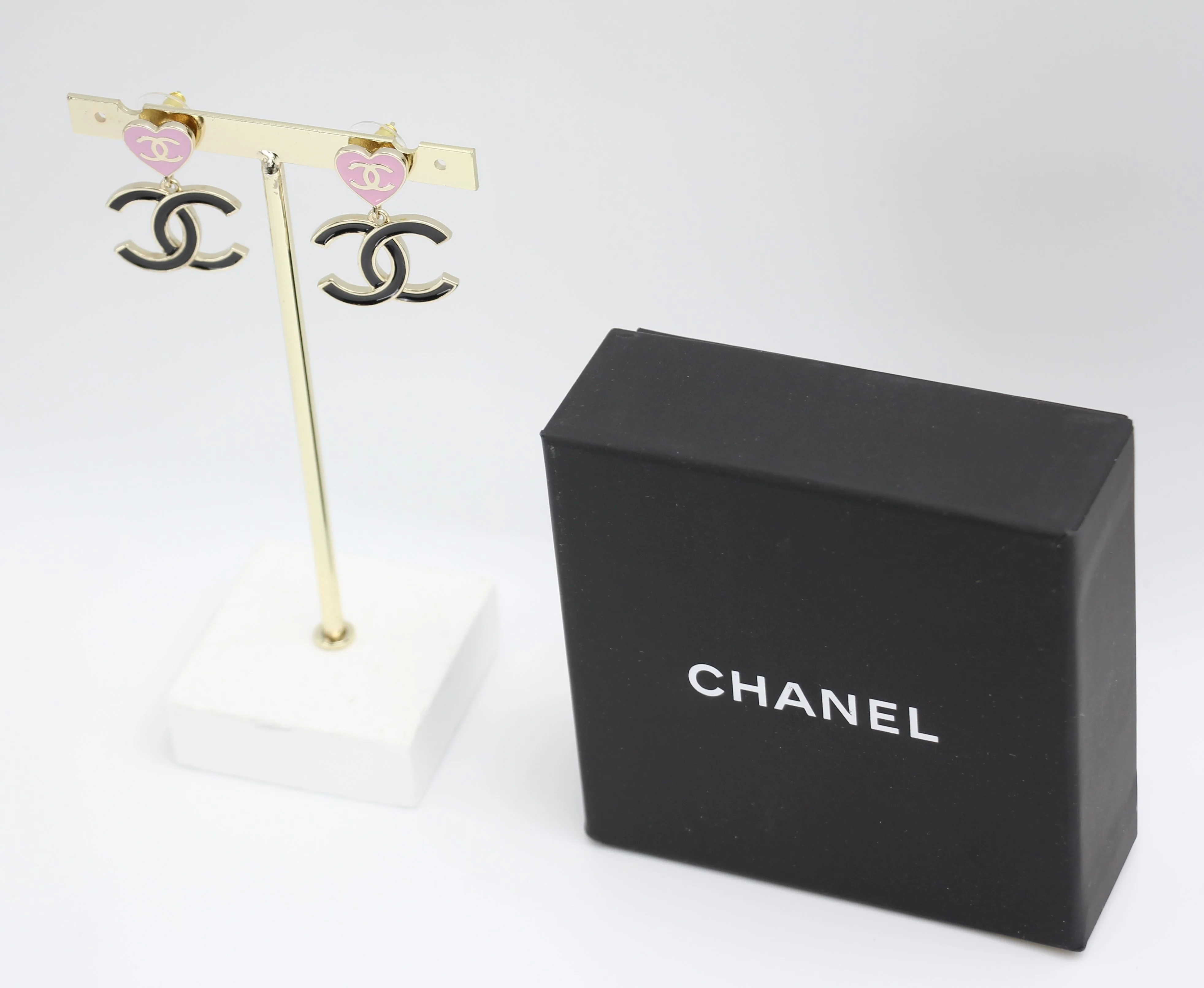 Chanel 24A Metal Pink Heart X Black Cc Dangle Earrings - Image 4