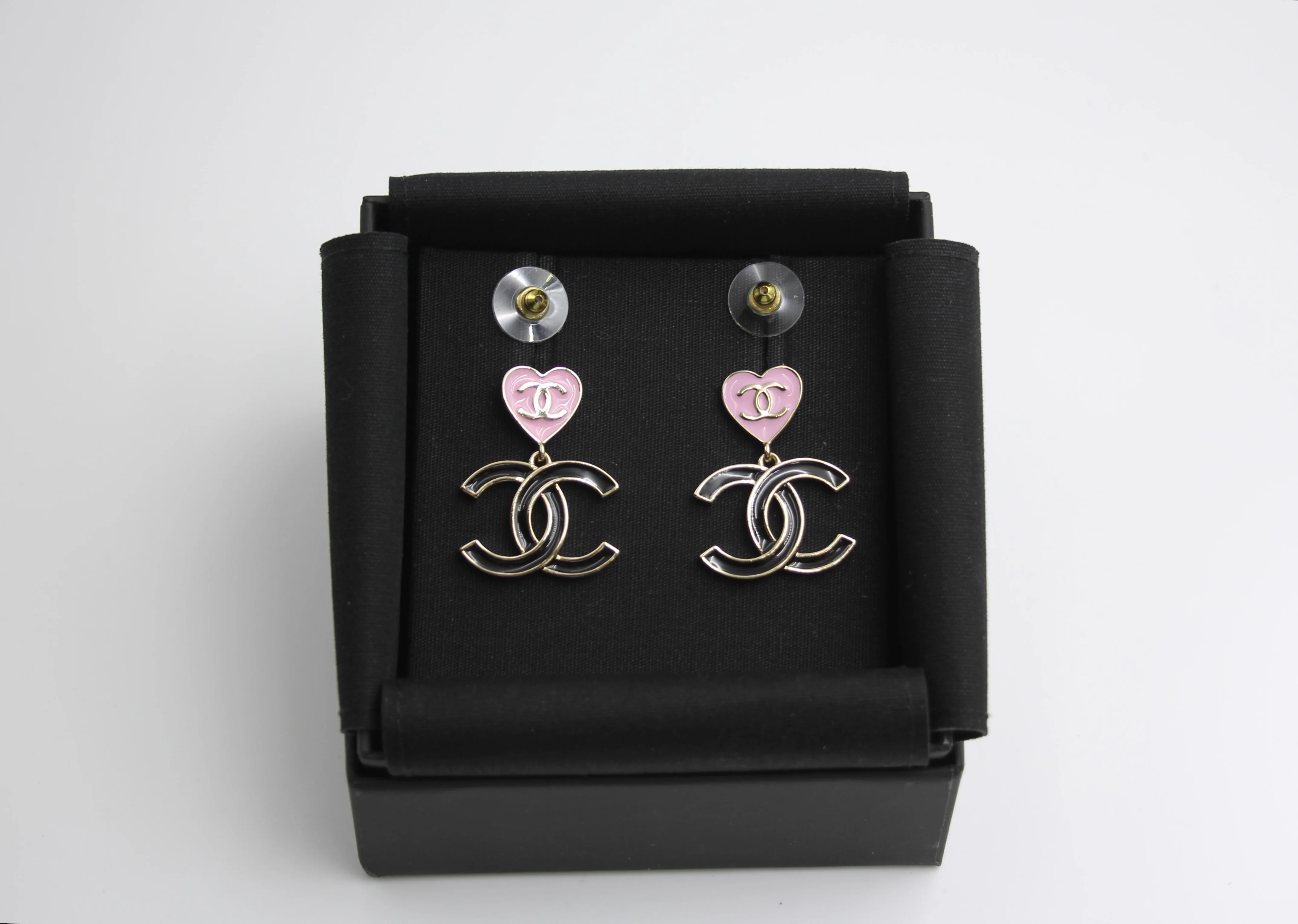 Chanel 24A Metal Pink Heart X Black Cc Dangle Earrings - Image 5