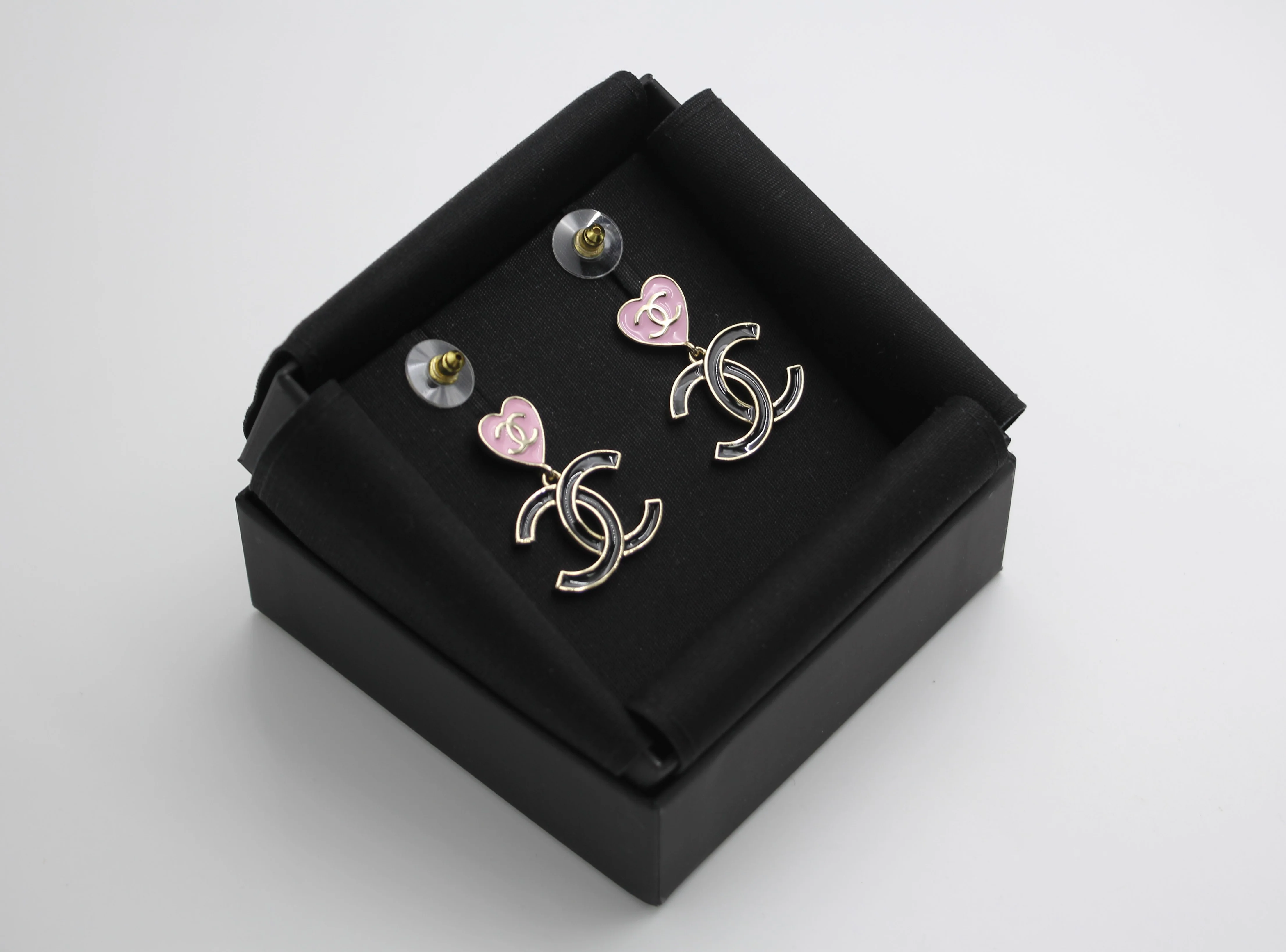 Chanel 24A Metal Pink Heart X Black Cc Dangle Earrings - Image 9