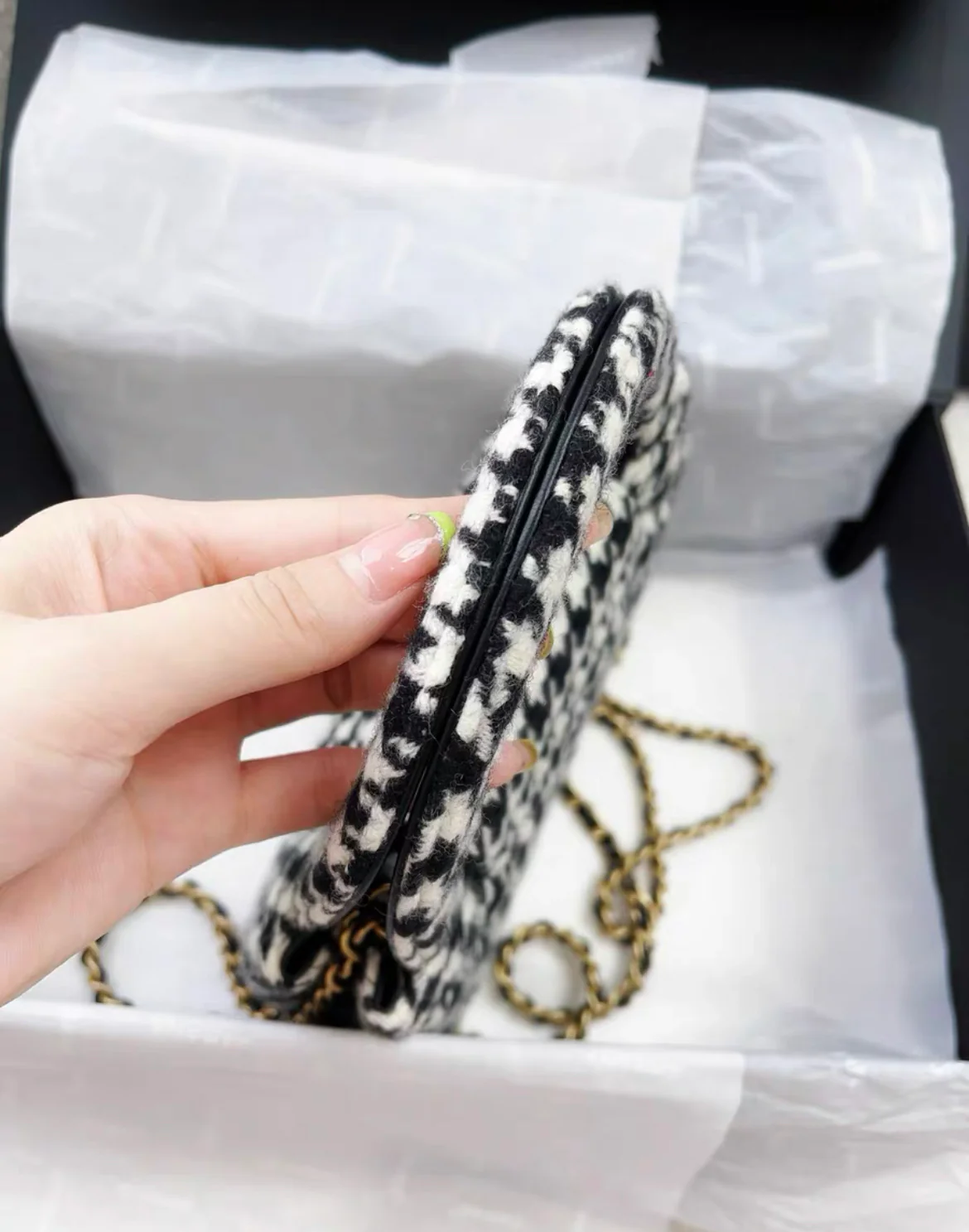 CHANEL 24A Nano Kelly Black & White Houndstooth Tweed Bag - Brand New - Image 2