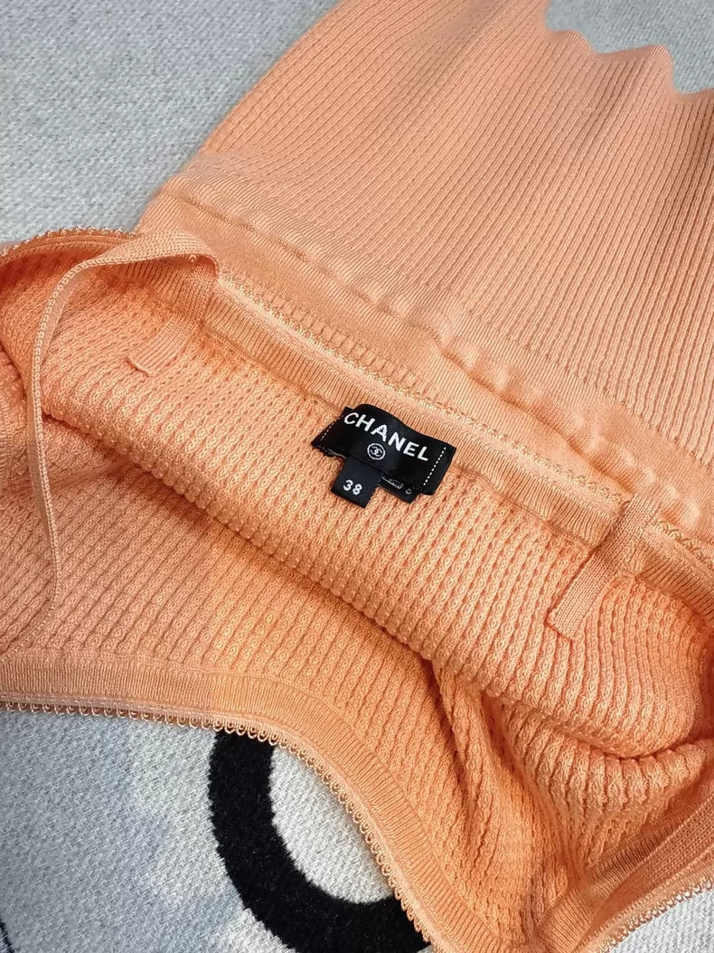 Chanel 24A orange knit top - Image 4