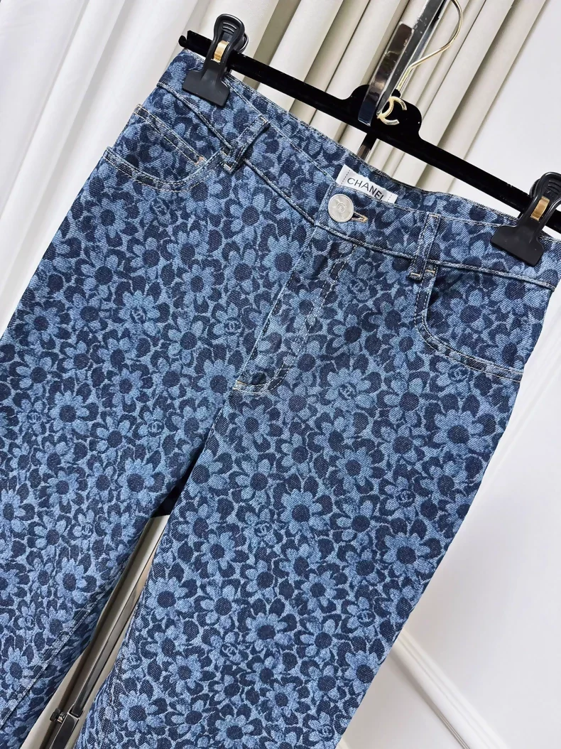 Chanel 24B camellia blue jeans - Image 2