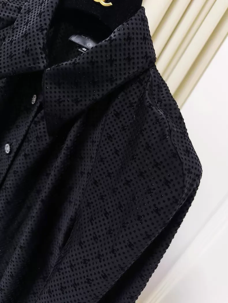 Chanel 24b black velvet polka dot shirt with subtle logo print and shimmer - Image 2