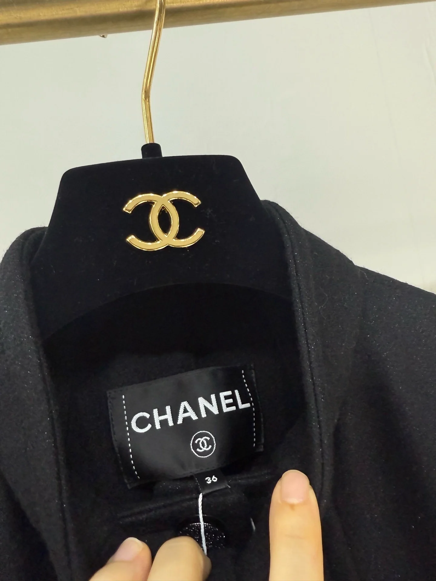 Chanel 24B black coat with bow pocket - Image 2