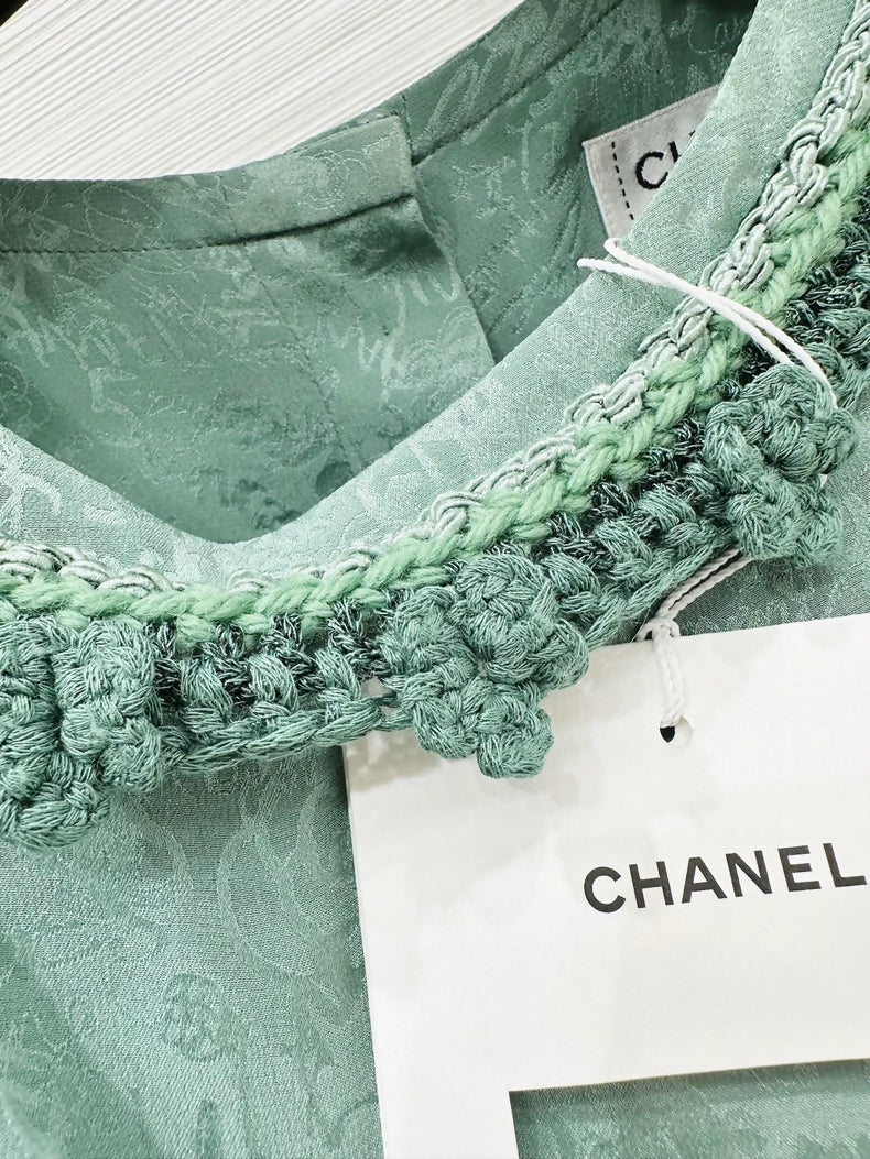 Chanel 24b green tweed top and skirt set - Image 2