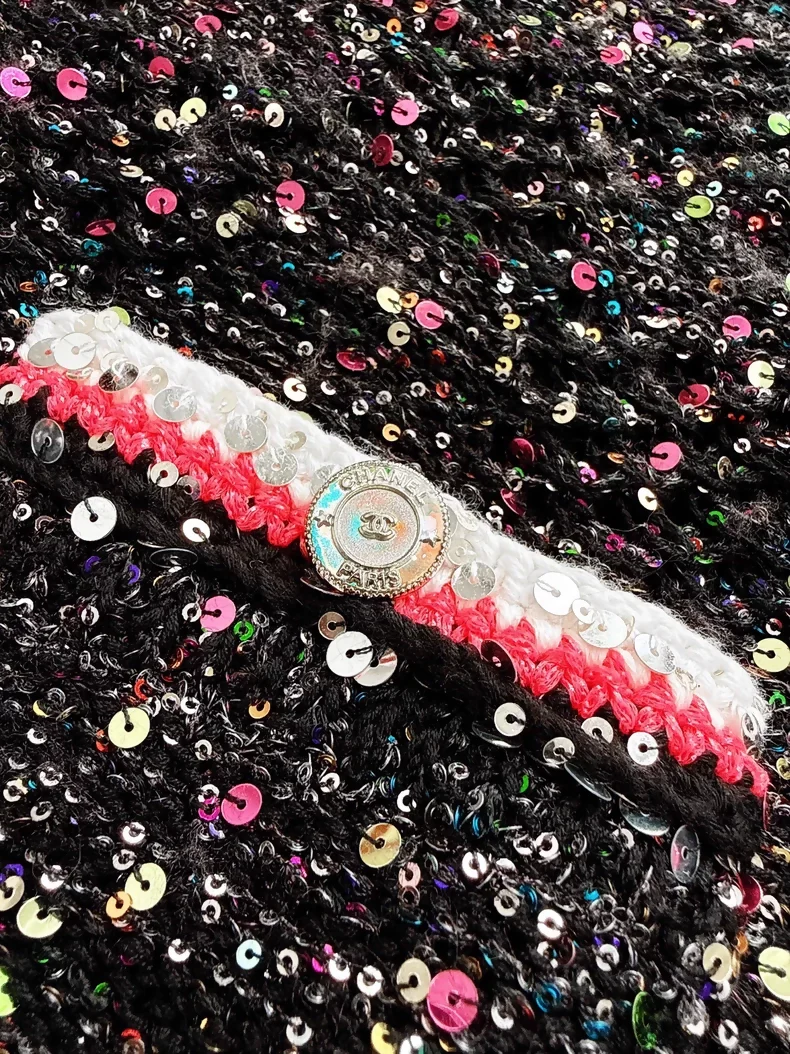 Chanel 24C black knit dress with colourful sequins - Image 4