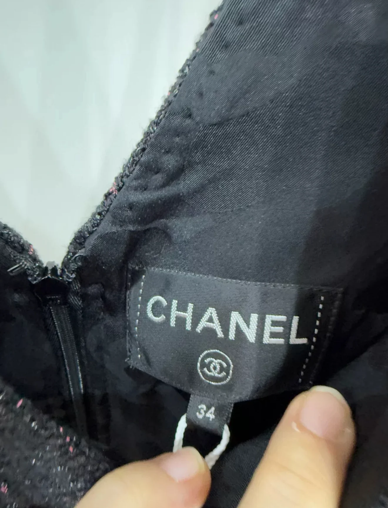 Chanel 24C Black & Pink Iridescent Tweed Dress - Image 4