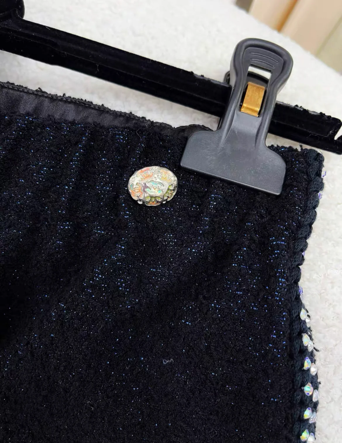 Chanel 24C Black Shorts with Crystals size 34 - Image 3