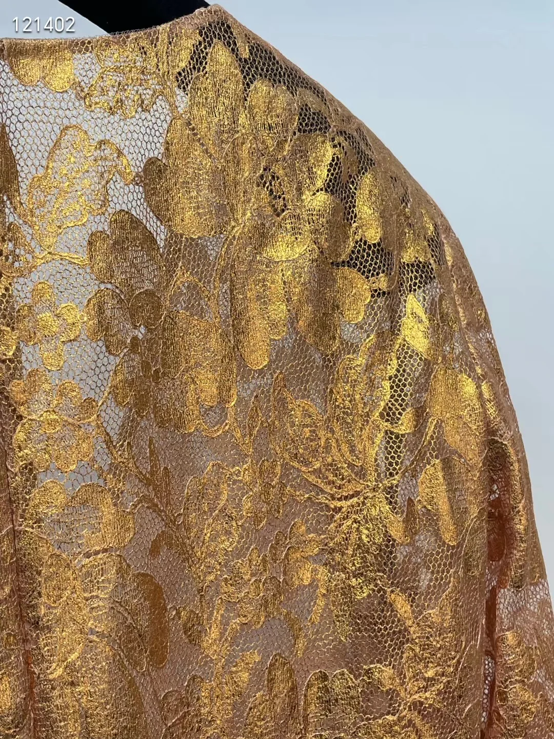 Chanel 24C Gold Lace V-Neck Dress - Image 6