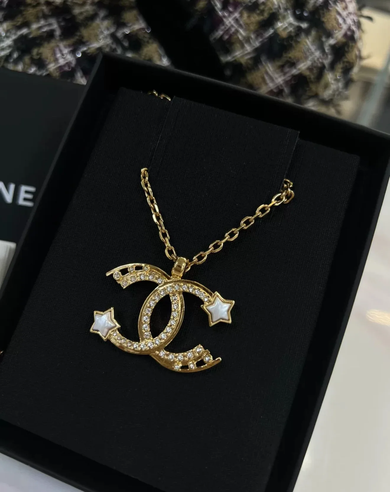Chanel 24C gold shooting star double C necklace - Image 2