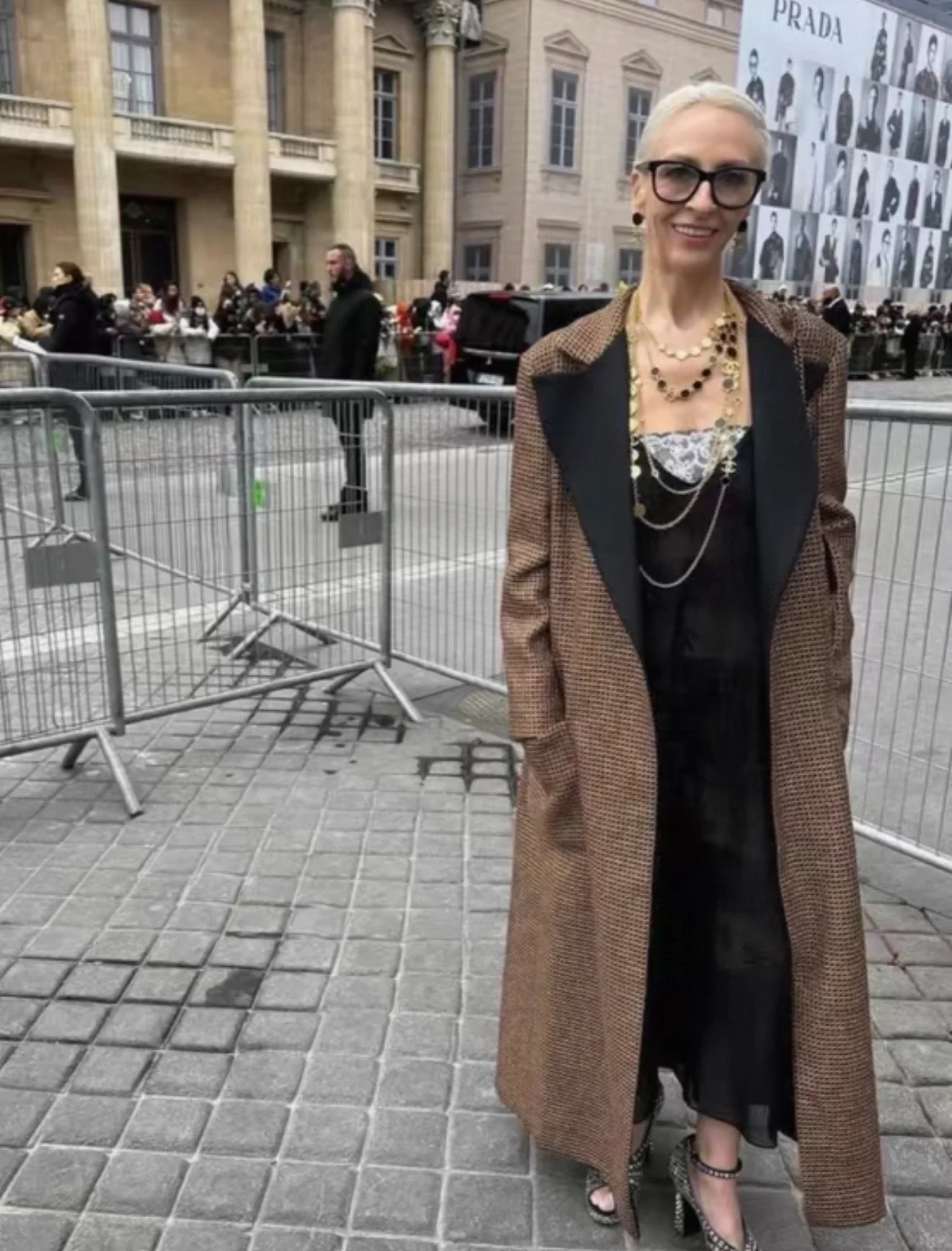 Chanel 24C Gold tweed Coat - Image 3