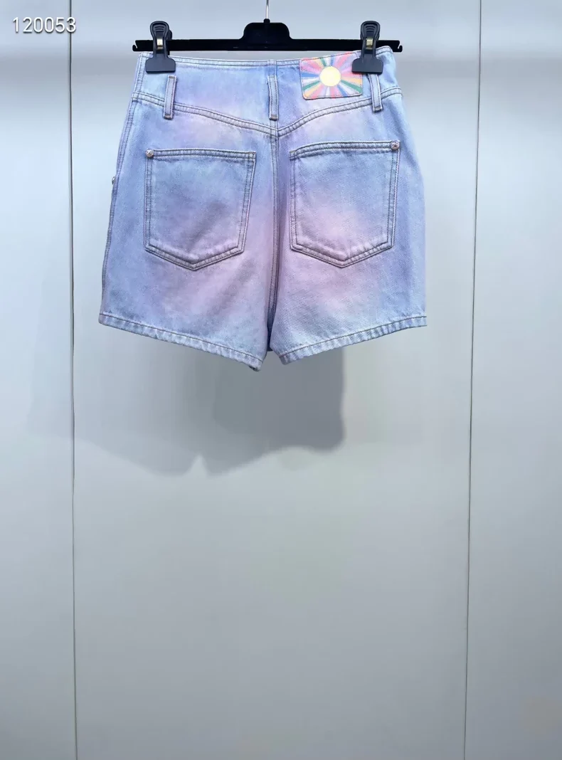 Chanel 24C gradient pink denim shorts - Image 2