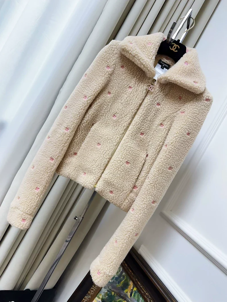 Chanel 24C Khaki Lambswool jacket with Pink Embroidered Double C