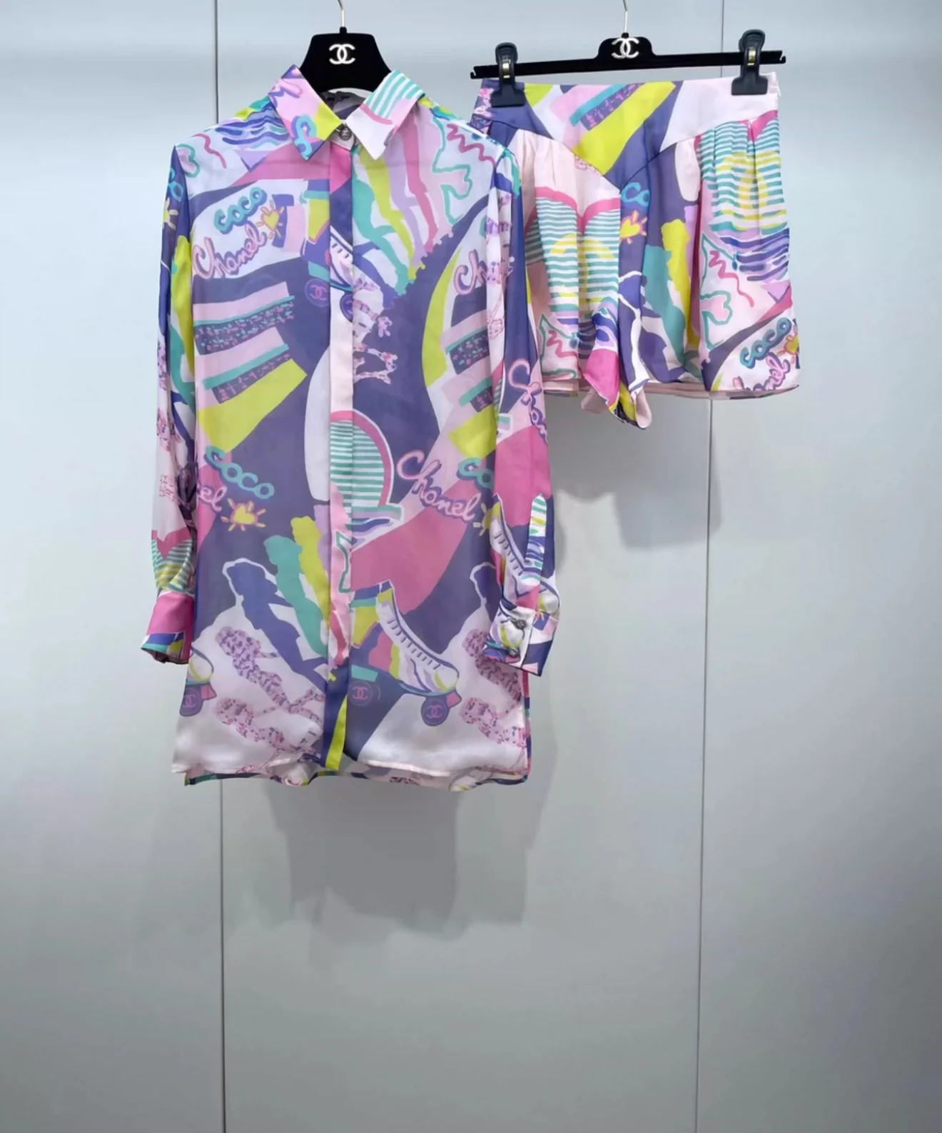 Chanel 24C Multicolor silk short - Image 7