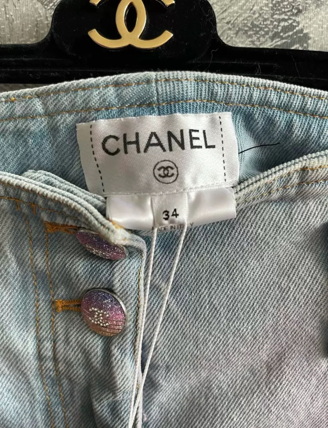 Chanel 24C Pink Denim shorts - Image 5