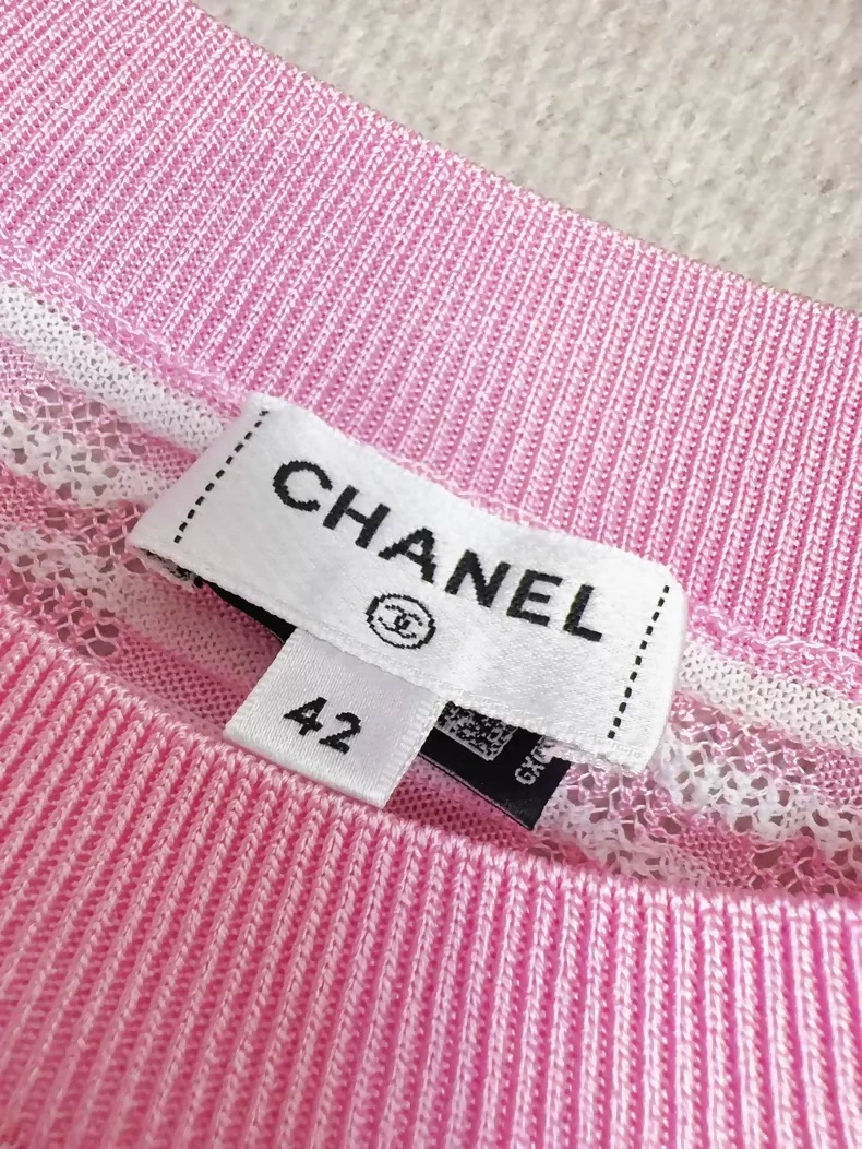 Chanel 24C pink striped knit top - Image 4