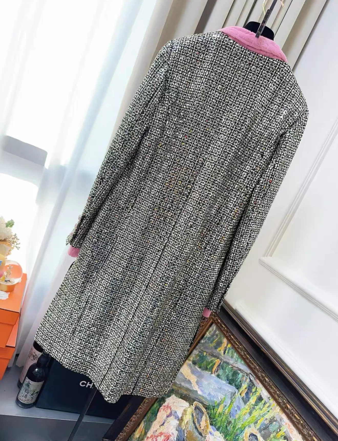 Chanel 24C sequin grey & pink jacket - Image 2