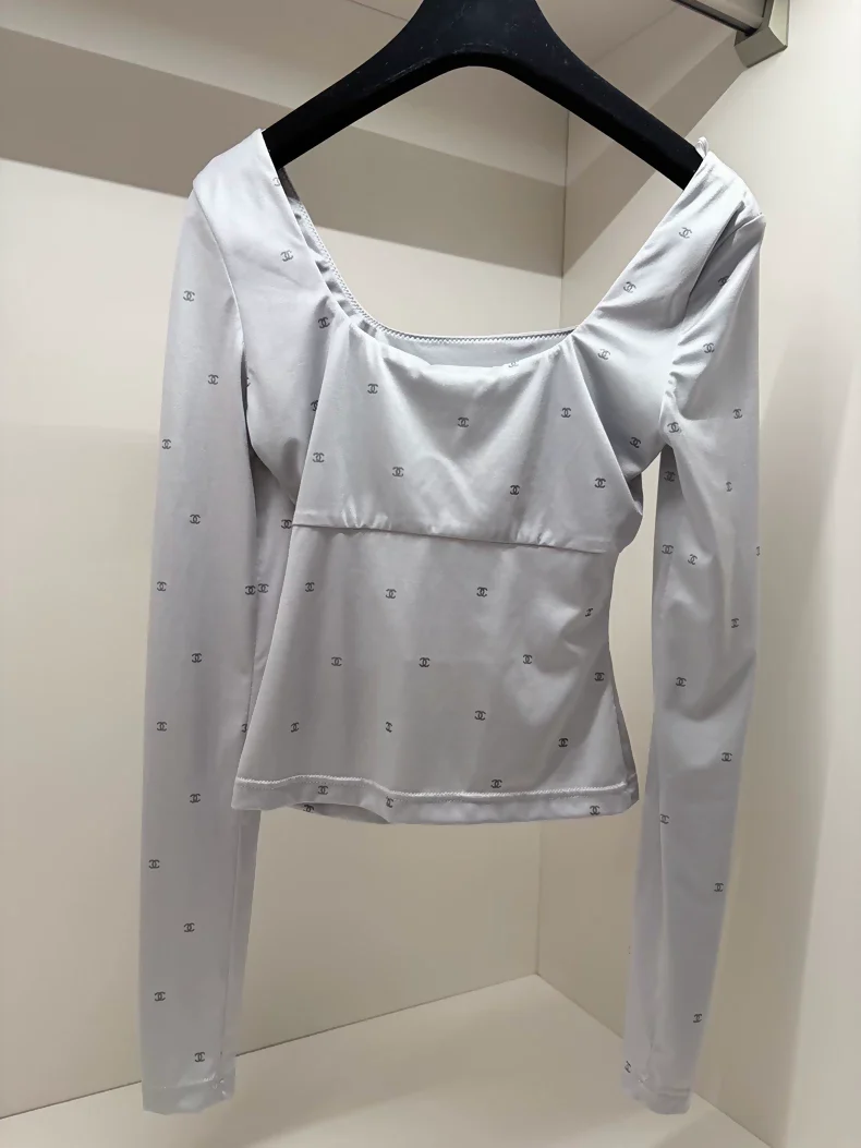 Chanel 24M cc logo grey top - Image 4