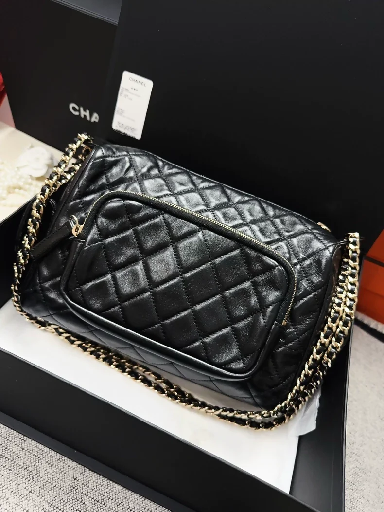 Chanel 24K Black Sheepskin Diamond Pattern Large Size Chain Bag - Image 2