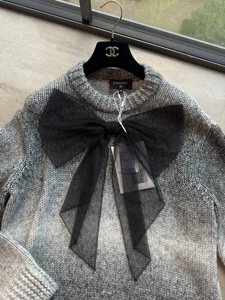 Chanel 24k black & gold bow top - Image 3