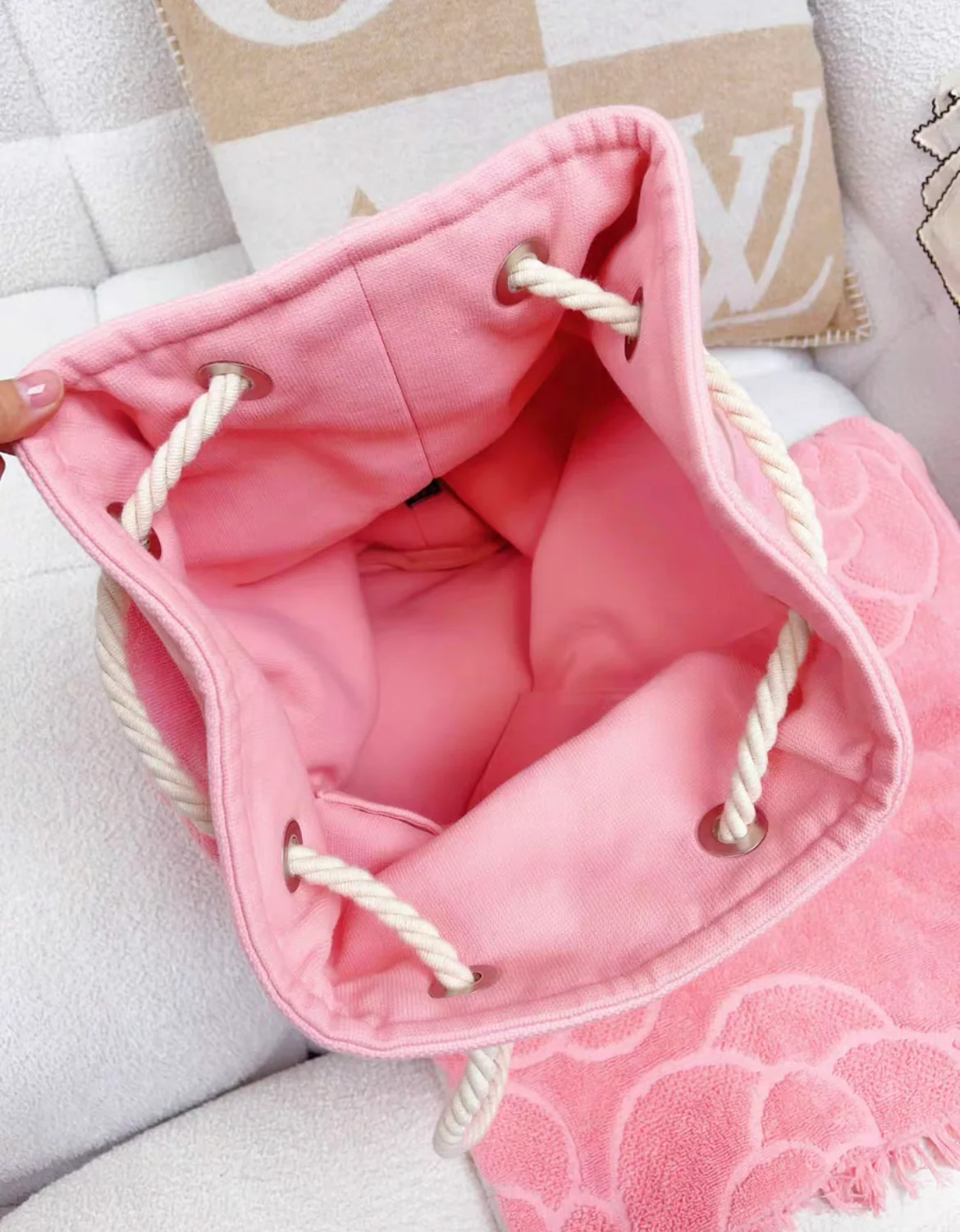 Chanel 24M pink beach bag & towel set - Image 4