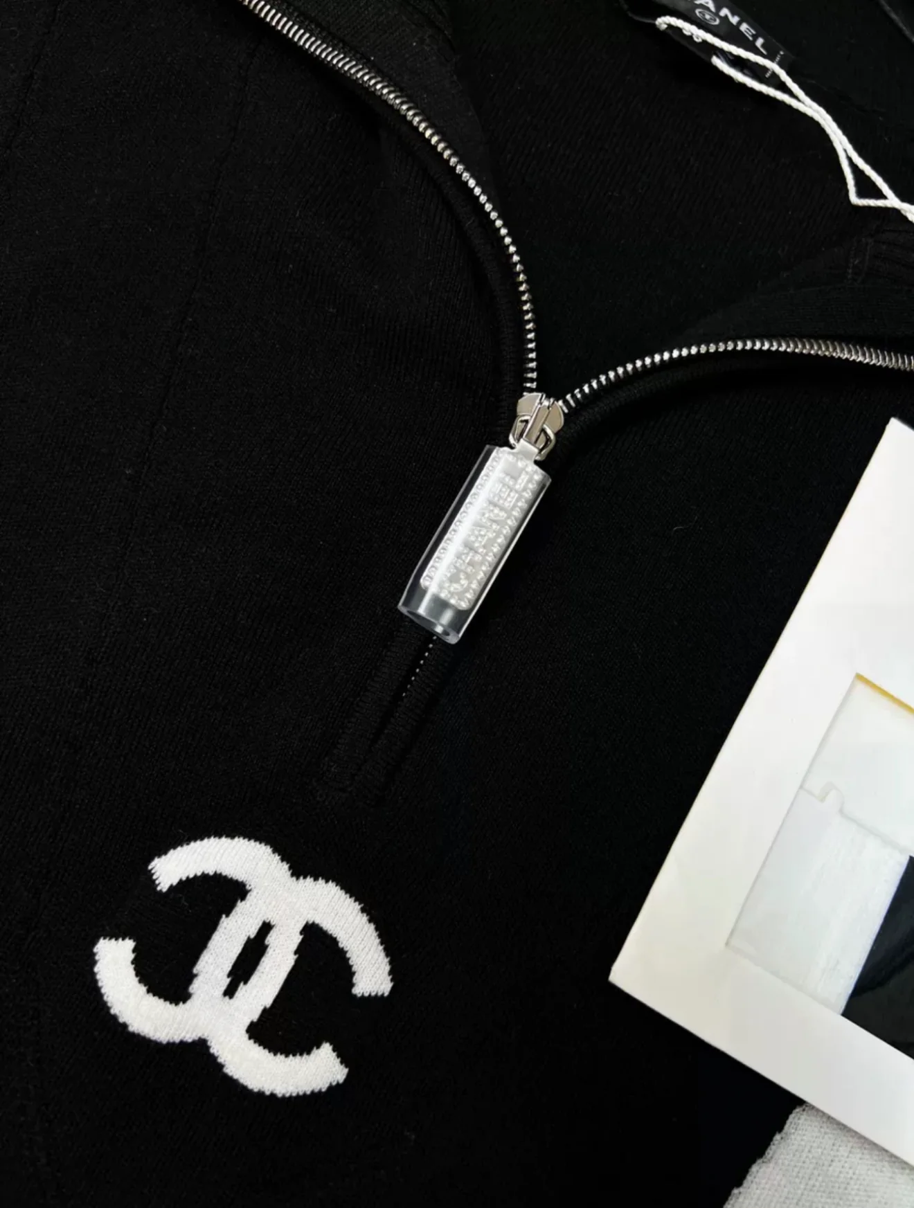 Chanel 24N Black & White Wool Pullover - Image 3