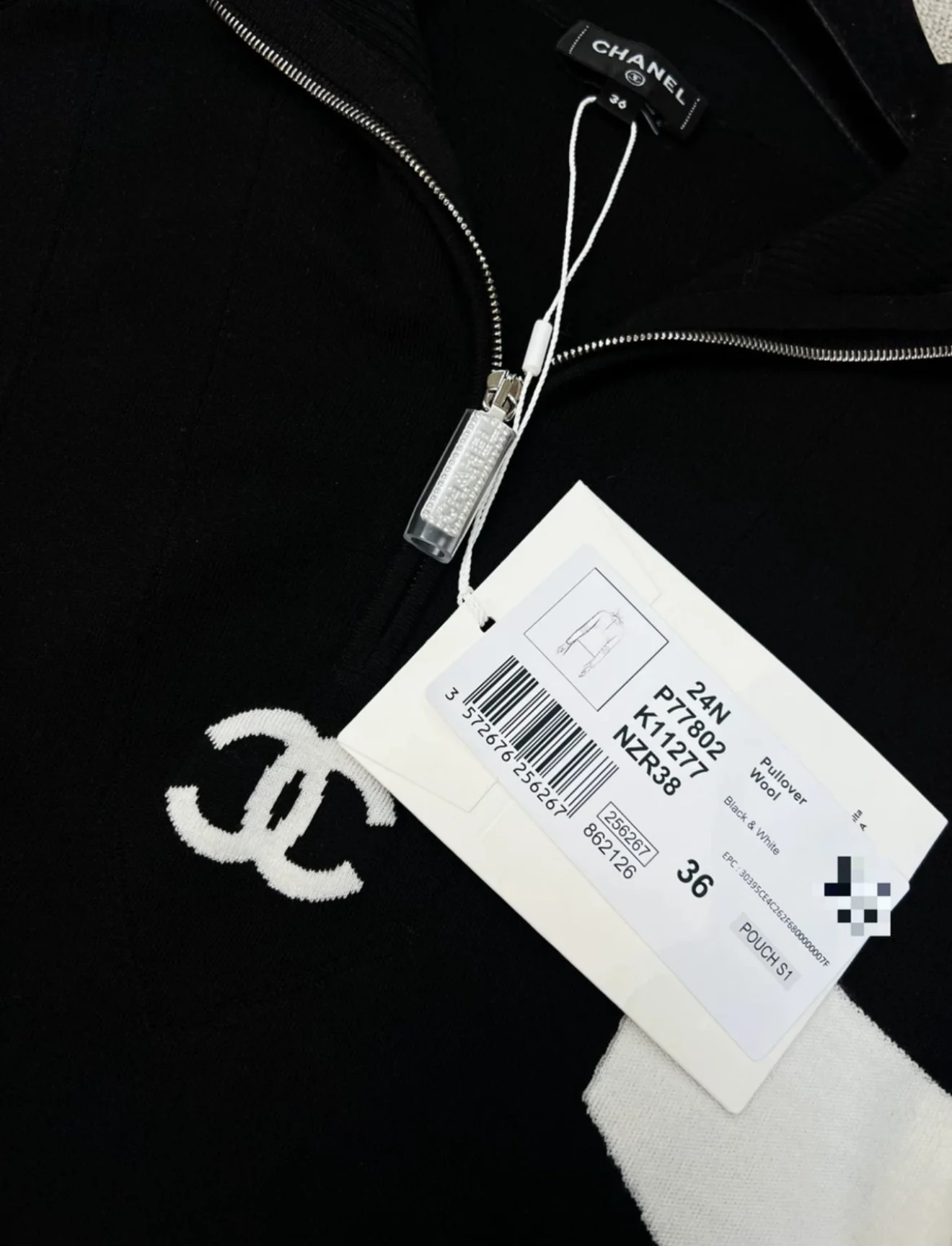 Chanel 24N Black & White Wool Pullover - Image 4