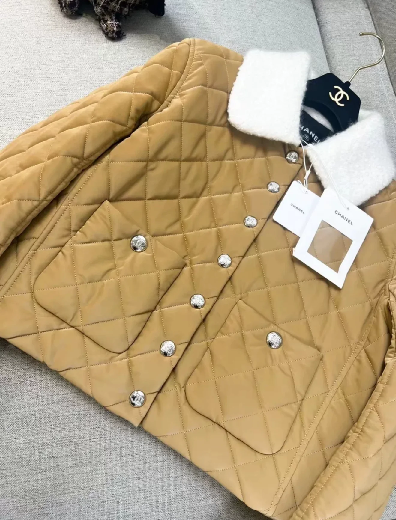 Chanel 24N Coated Canvas, Wool & Alpaca Beige jacket - Image 2