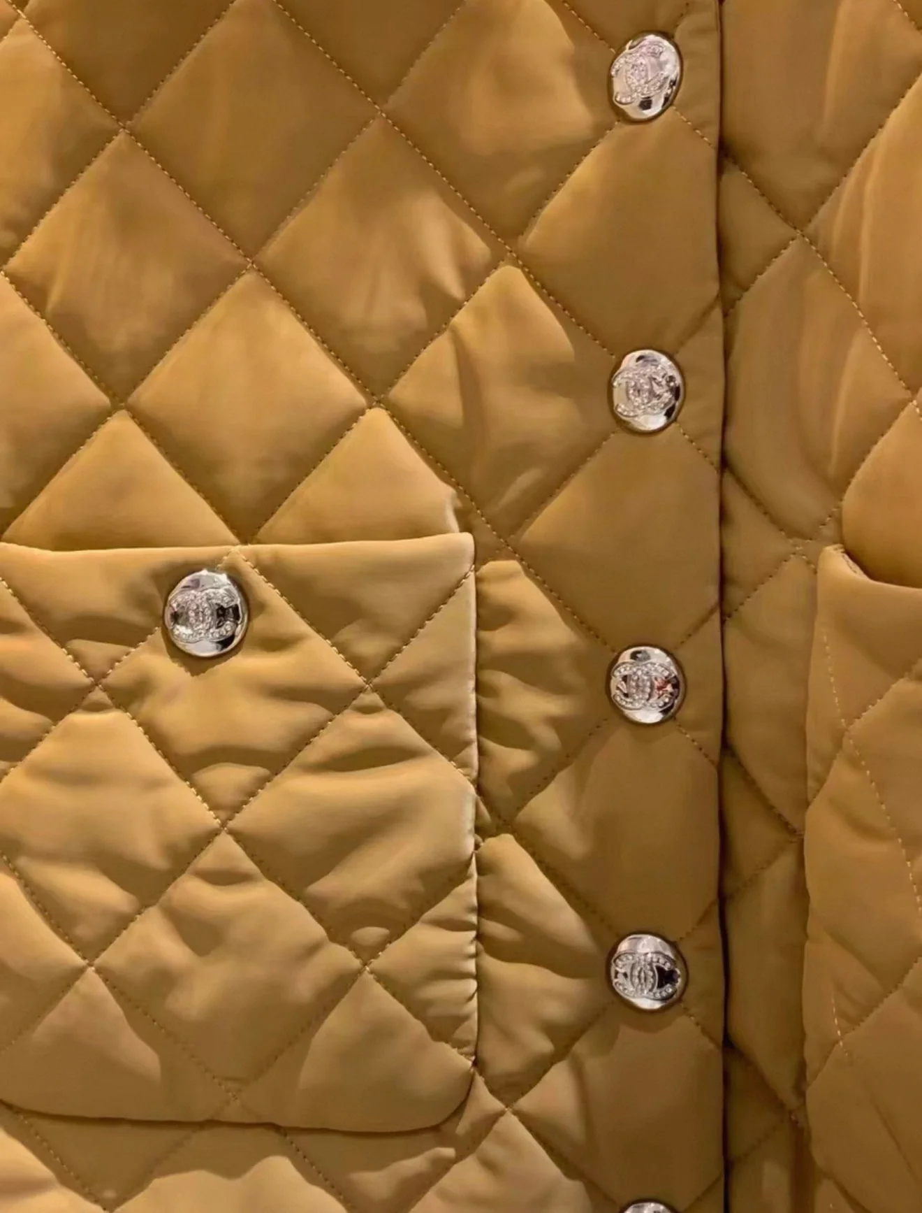 Chanel 24N Coated Canvas, Wool & Alpaca Beige jacket - Image 3