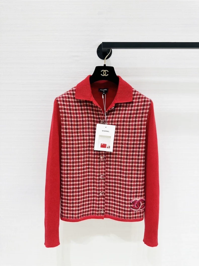 Chanel 24N Coco Neige Ski Collection red cardigan