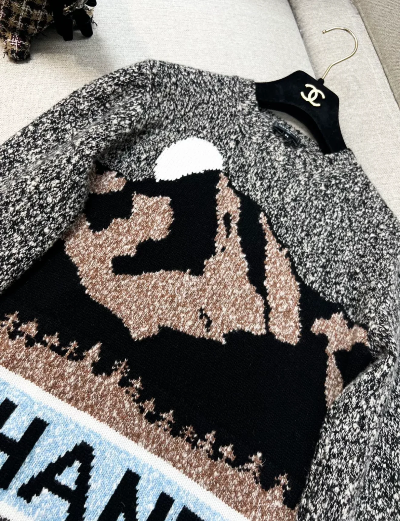 Chanel 24N sweater - Image 2