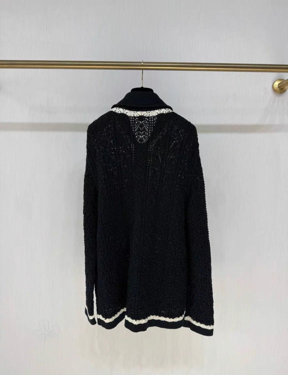 Chanel 24P black and white knitted cardigan size 34 - Image 4