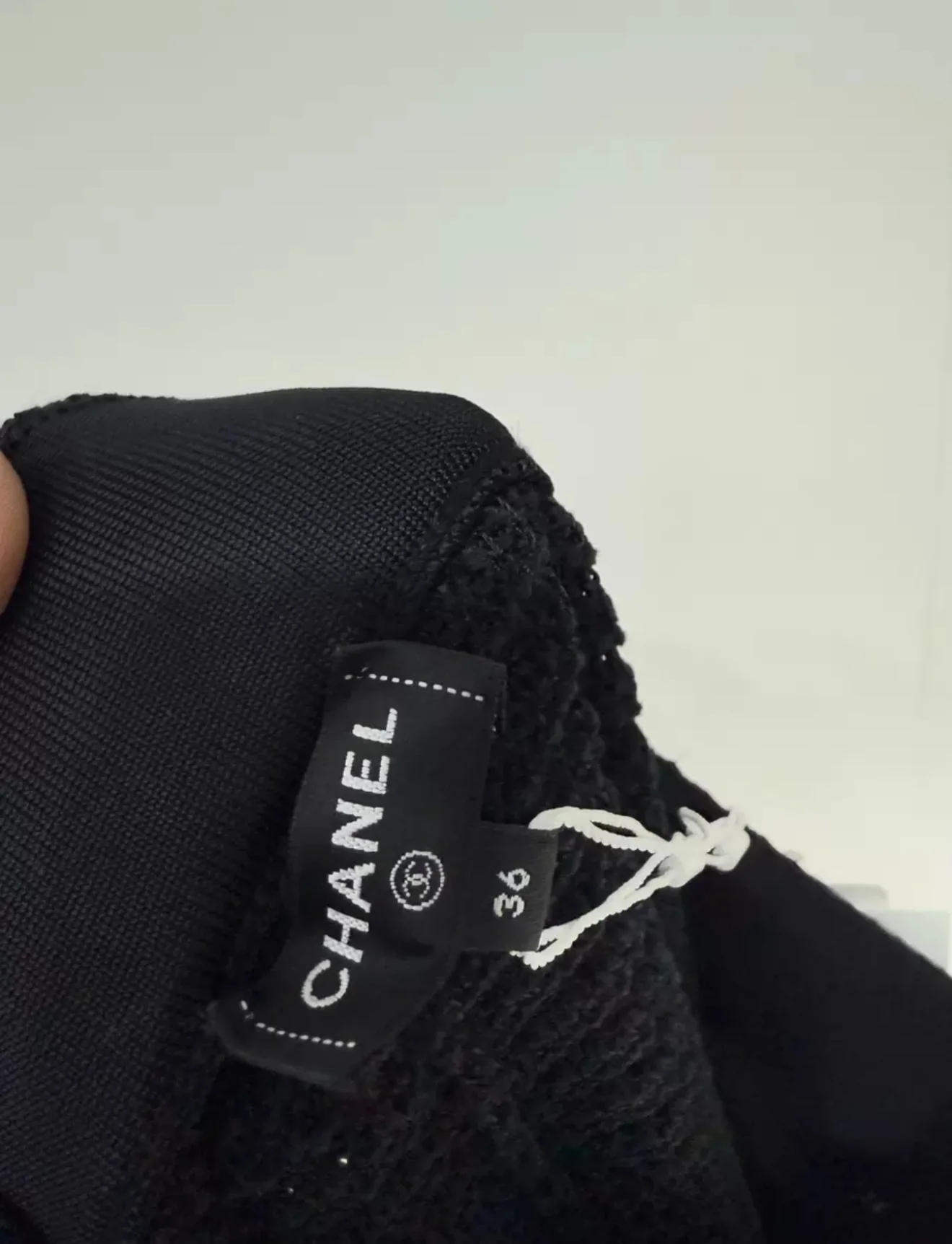 Chanel 24P black and white pants - Image 5